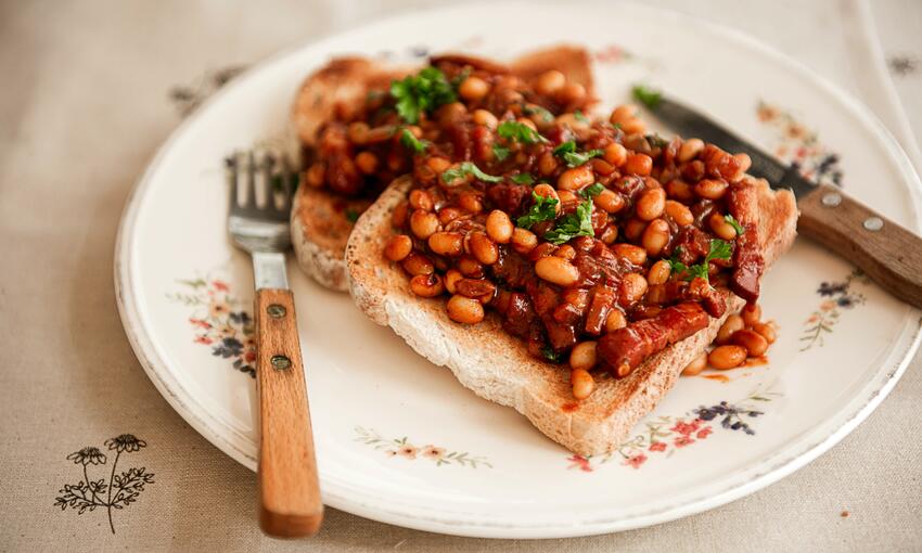 homemade baked beans on toast