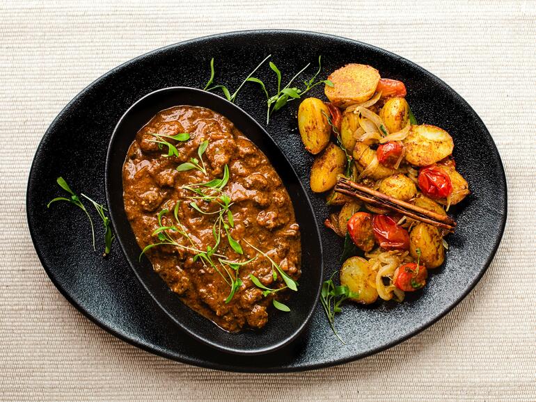 lamb cooked in curry 