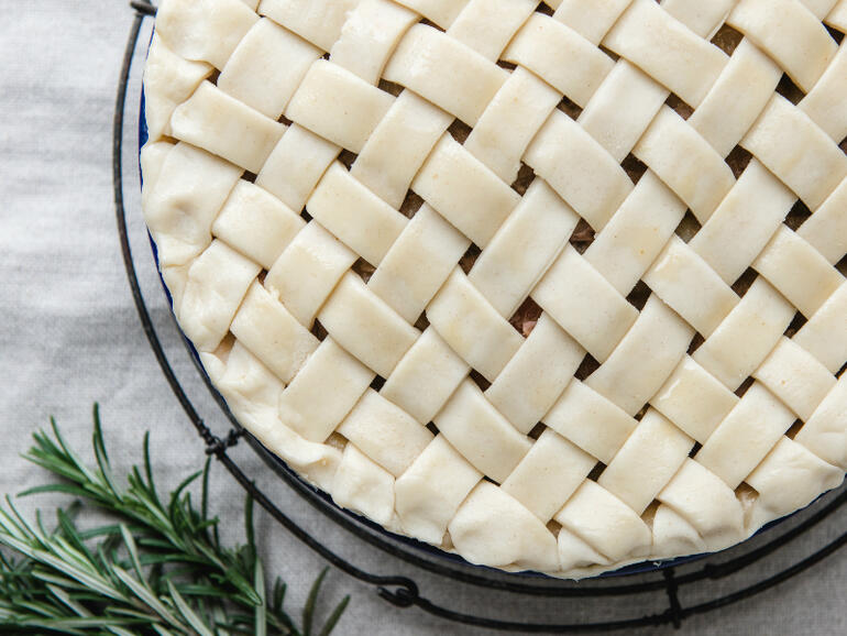 cooked lamb shank hotpot pie