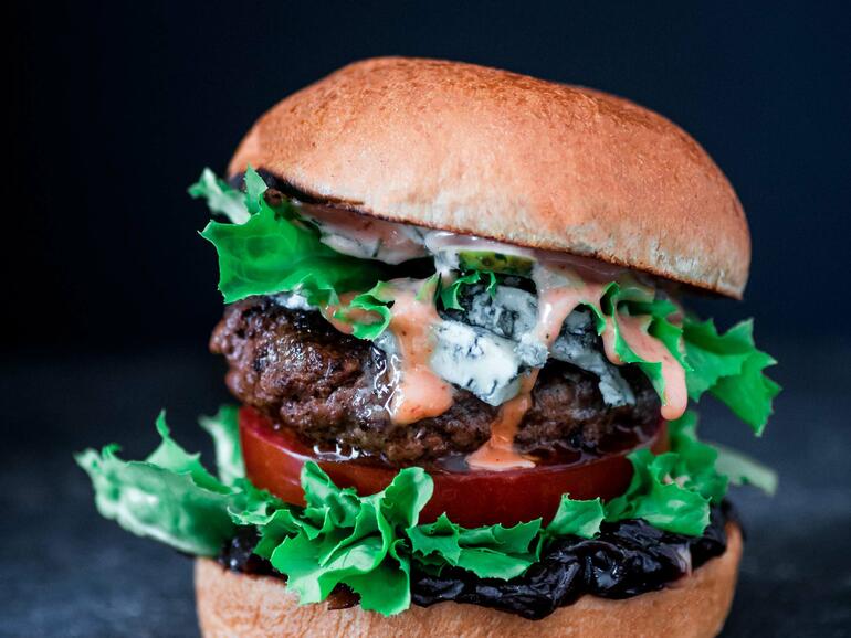 How to make the Blue Cheeseburger