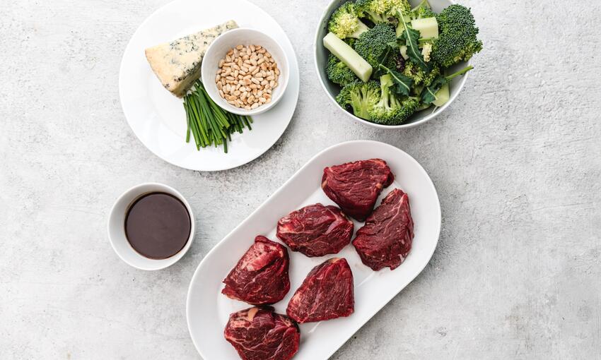 fillet steak medallions, charred broccoli & stilton recipe ingredients