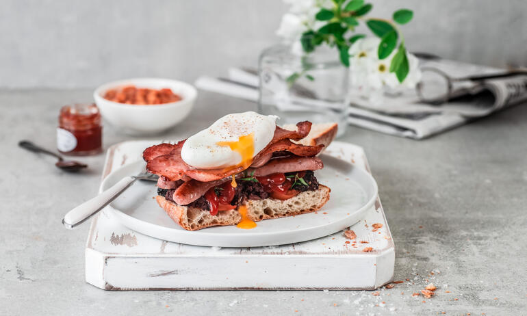 breakfast at anna's