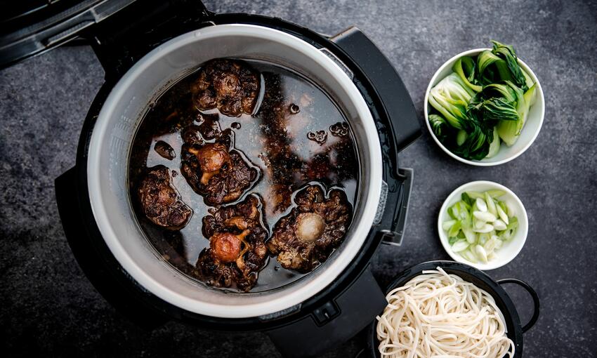 oxtail in pressure cooker 