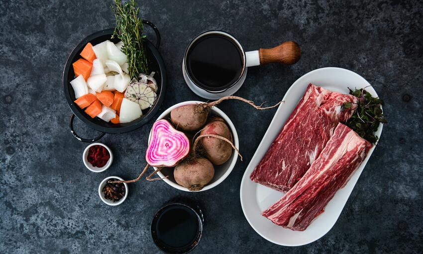 beef short ribs with beetroot and red wine recipe ingredients