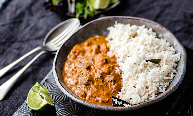 chicken tikka masala with rice cooked 